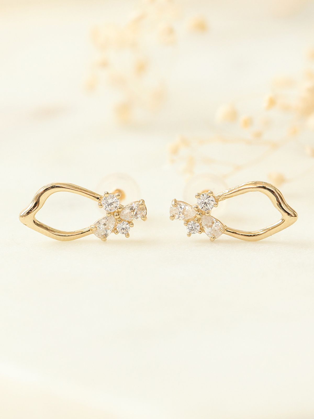 미니멀피어싱(MINIMALPIERCING) 14K 꽃잎 드롭 피어싱 귀걸이