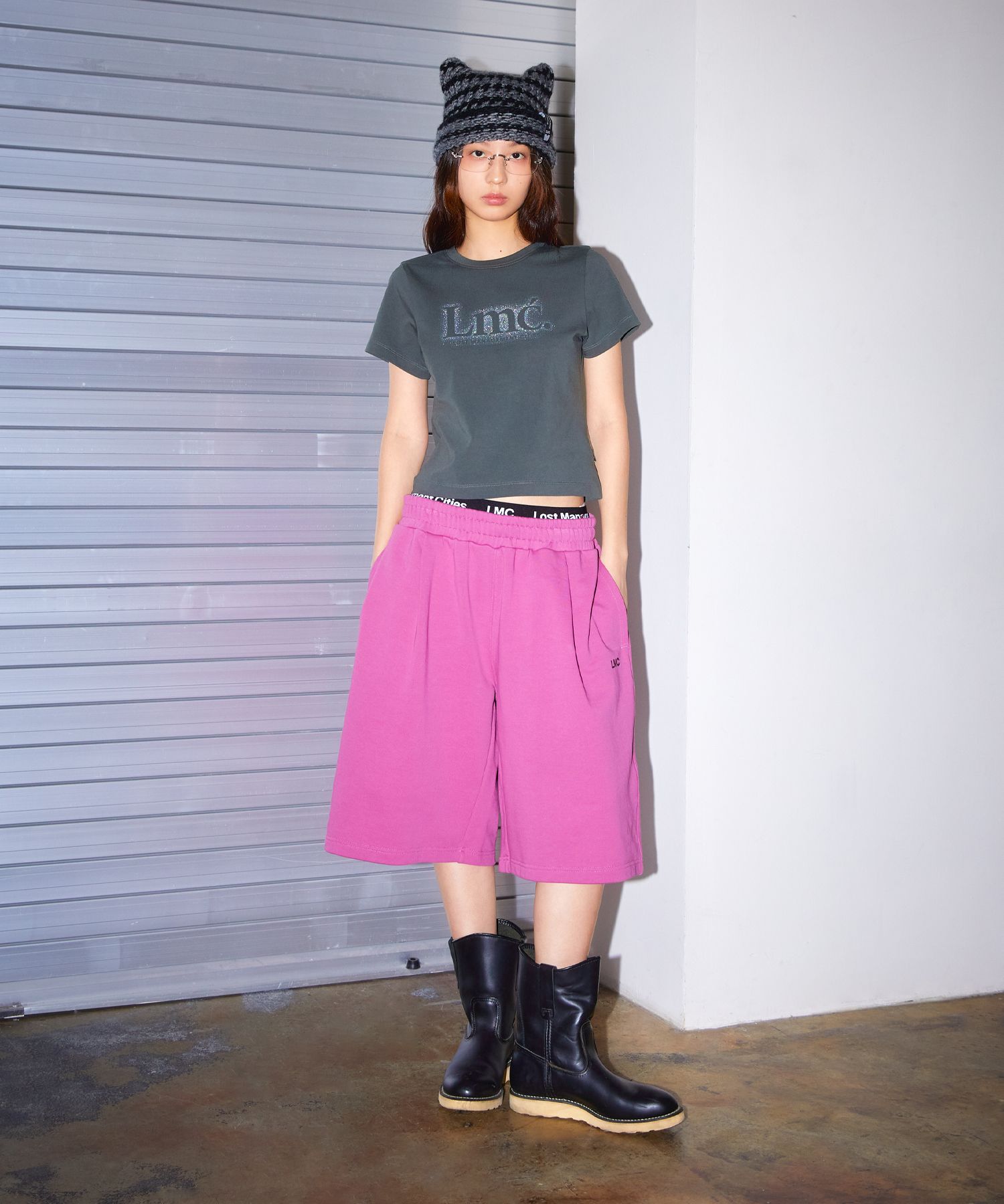 MUSINSA | LMC WM NEW CLASSIC LOGO CROPPED TEE charcoal