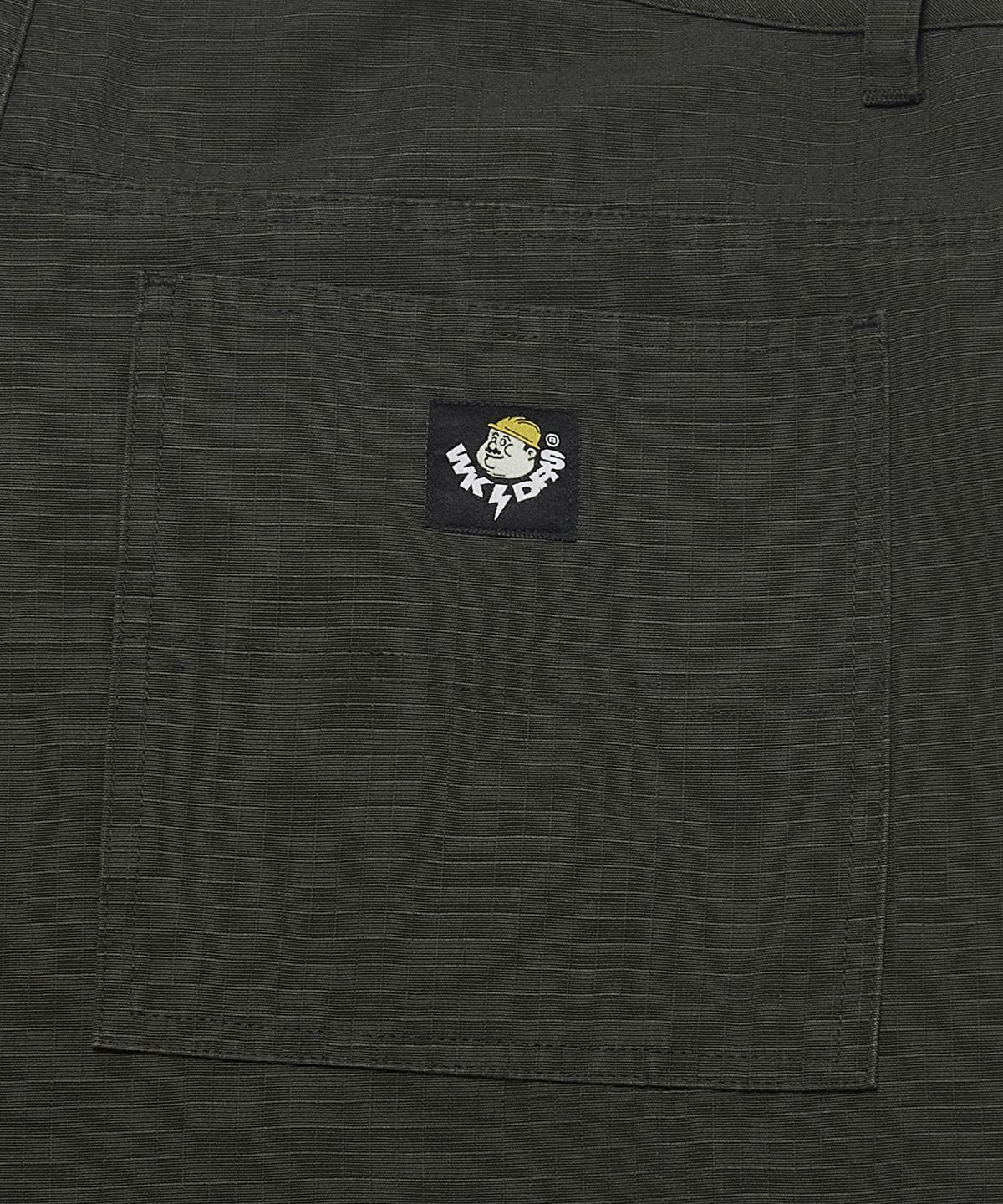 위캔더스(WKNDRS) RIPSTOP CARGO SHORTS (CHARCOAL)