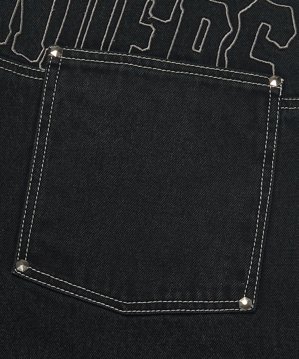 위캔더스(WKNDRS) COWBOY DENIM SHORTS (BLACK)