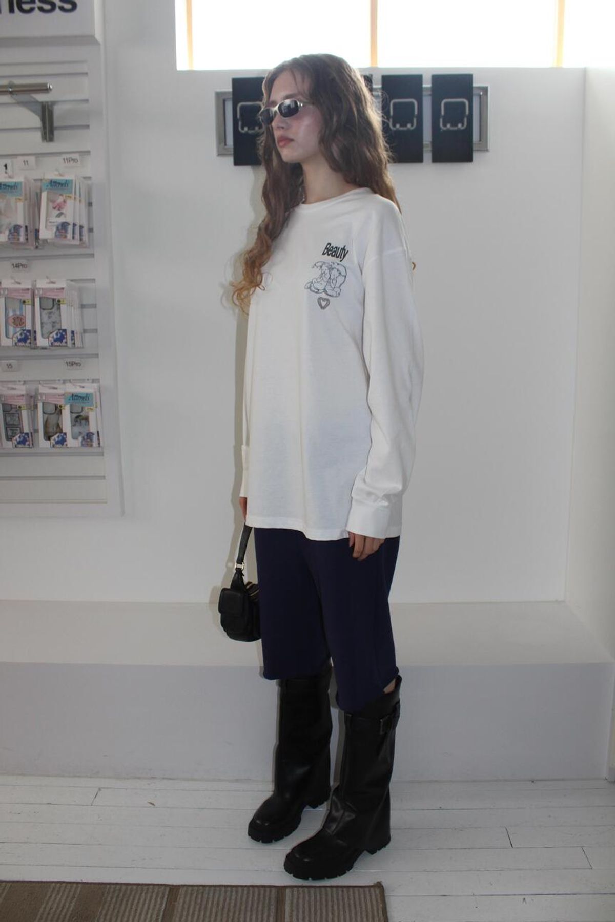 어텐즈(ATTENDS) Beauty Tee Shirt