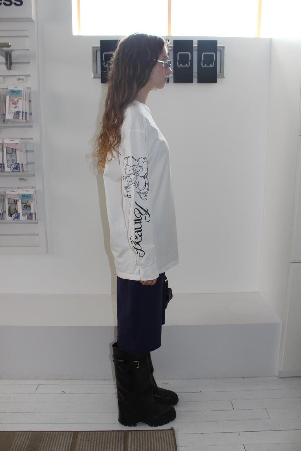 어텐즈(ATTENDS) Beauty Tee Shirt