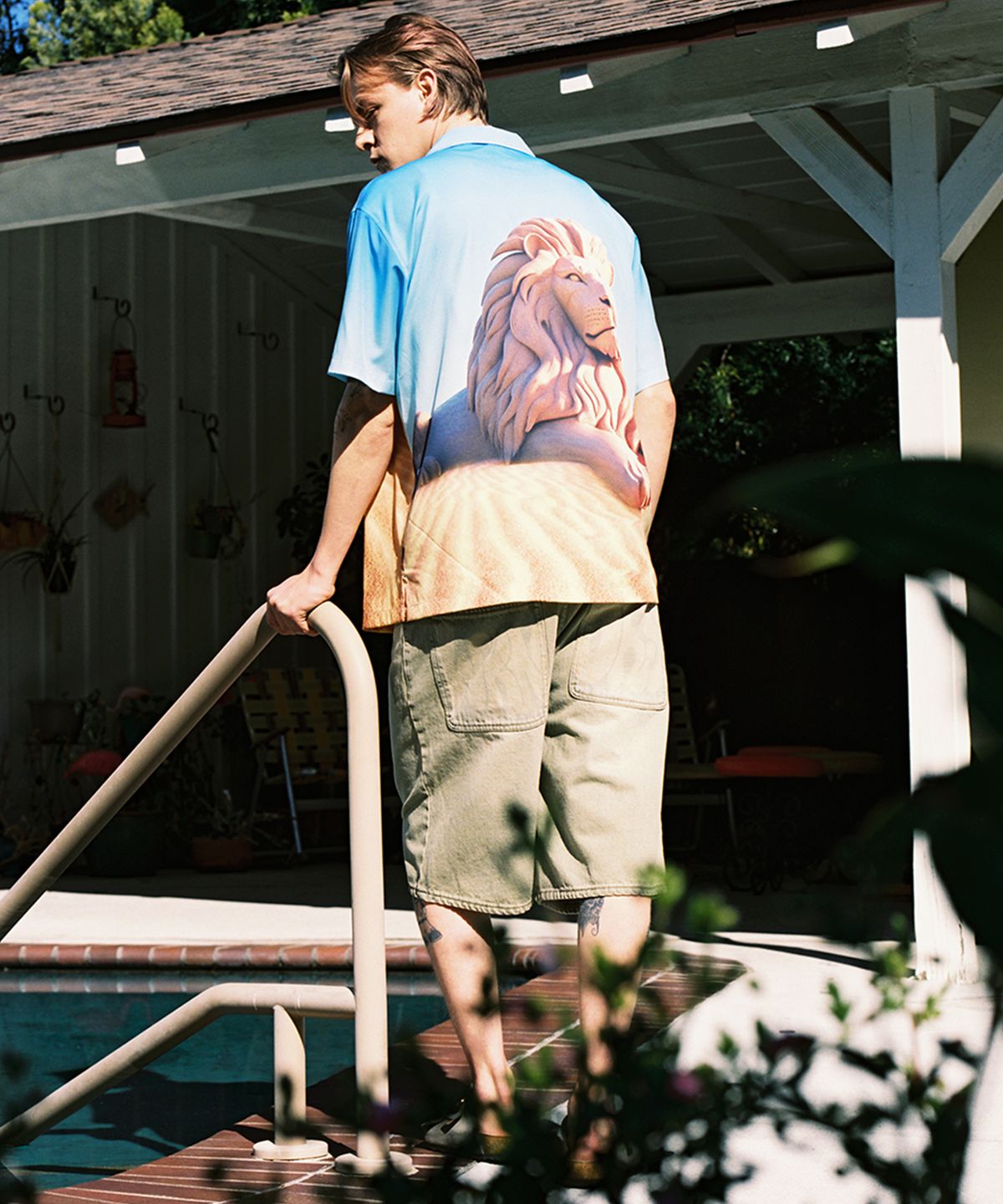 위캔더스(WKNDRS) KING SHIRT (L.BLUE)