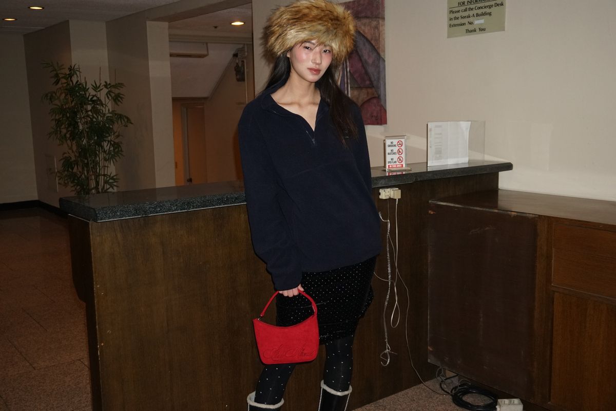 어텐즈(ATTENDS) Attends suede top handle bag (Red)