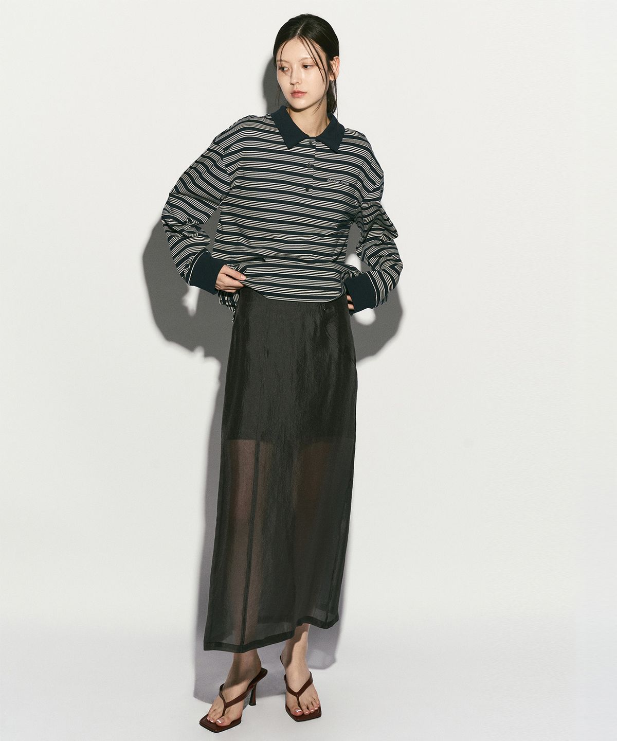 리이(RE RHEE) SHEER CUPRO MAXI SKIRT MIDNIGHT NAVY