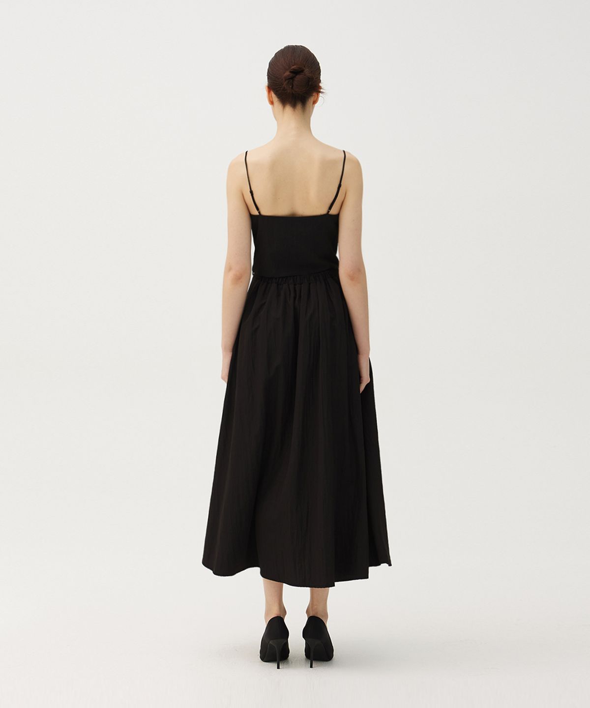 므아므(MMAM) Minimal sleeveless top