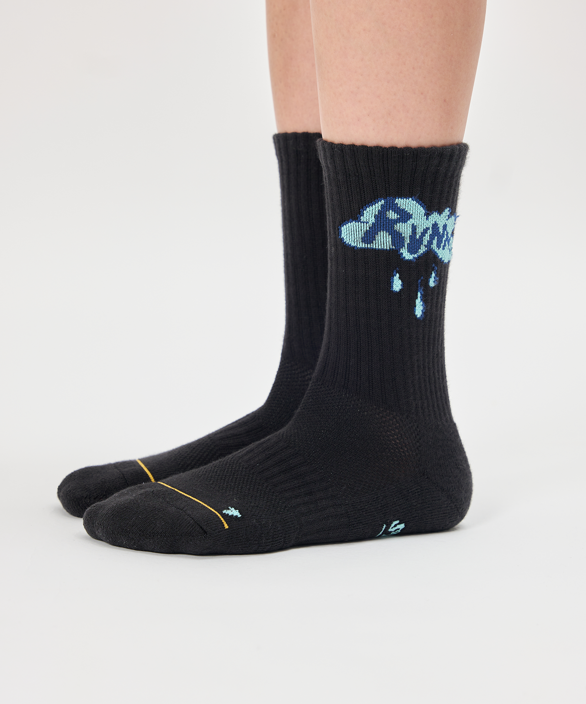 오드삭스(ODDSOCKS) 쿨맥스 러닝 크루 삭스 마라톤 양말 -온 더 클라우드(블랙)