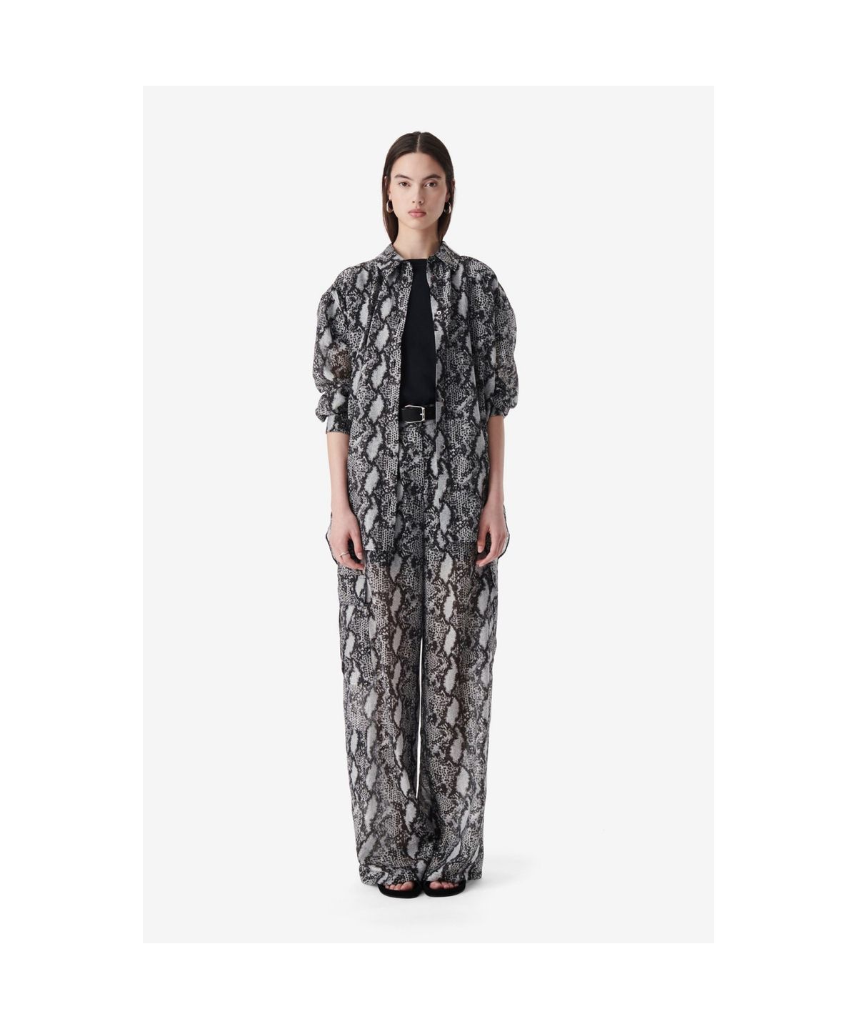 이로 우먼(IROWOMEN) ALOUNE 셔츠 - Black Pattern