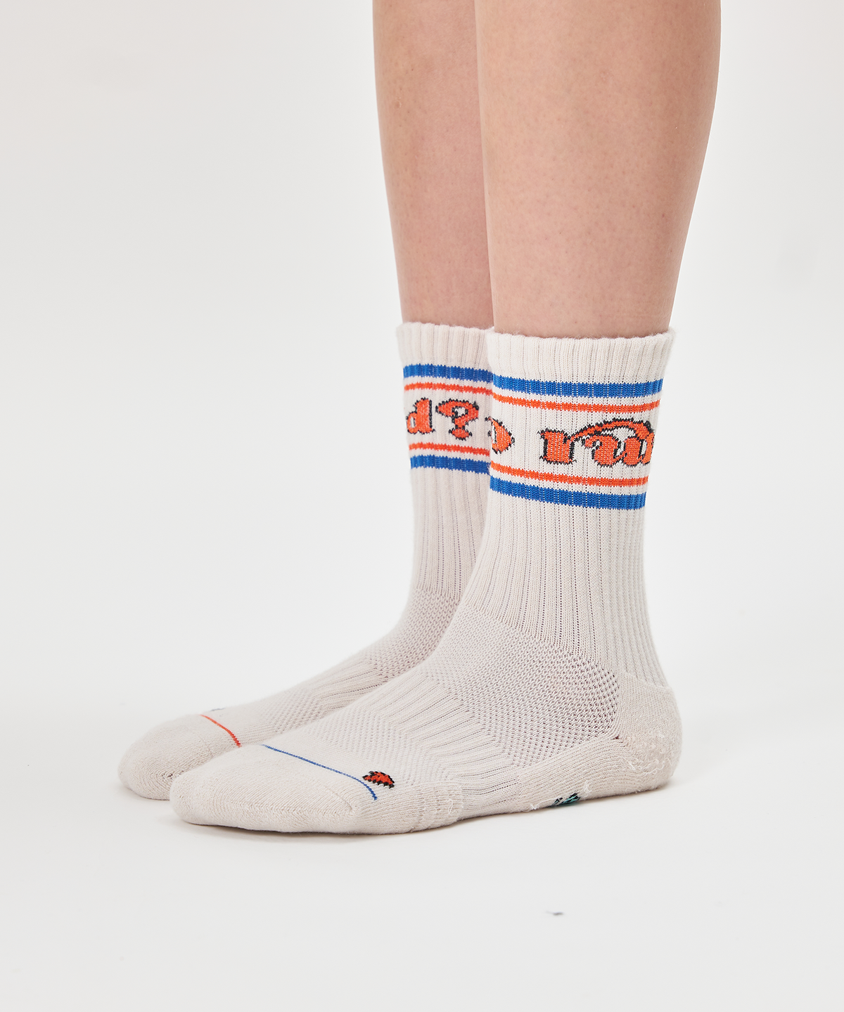 오드삭스(ODDSOCKS) 쿨맥스 러닝 크루 삭스 마라톤 양말 -후 런 더 월드