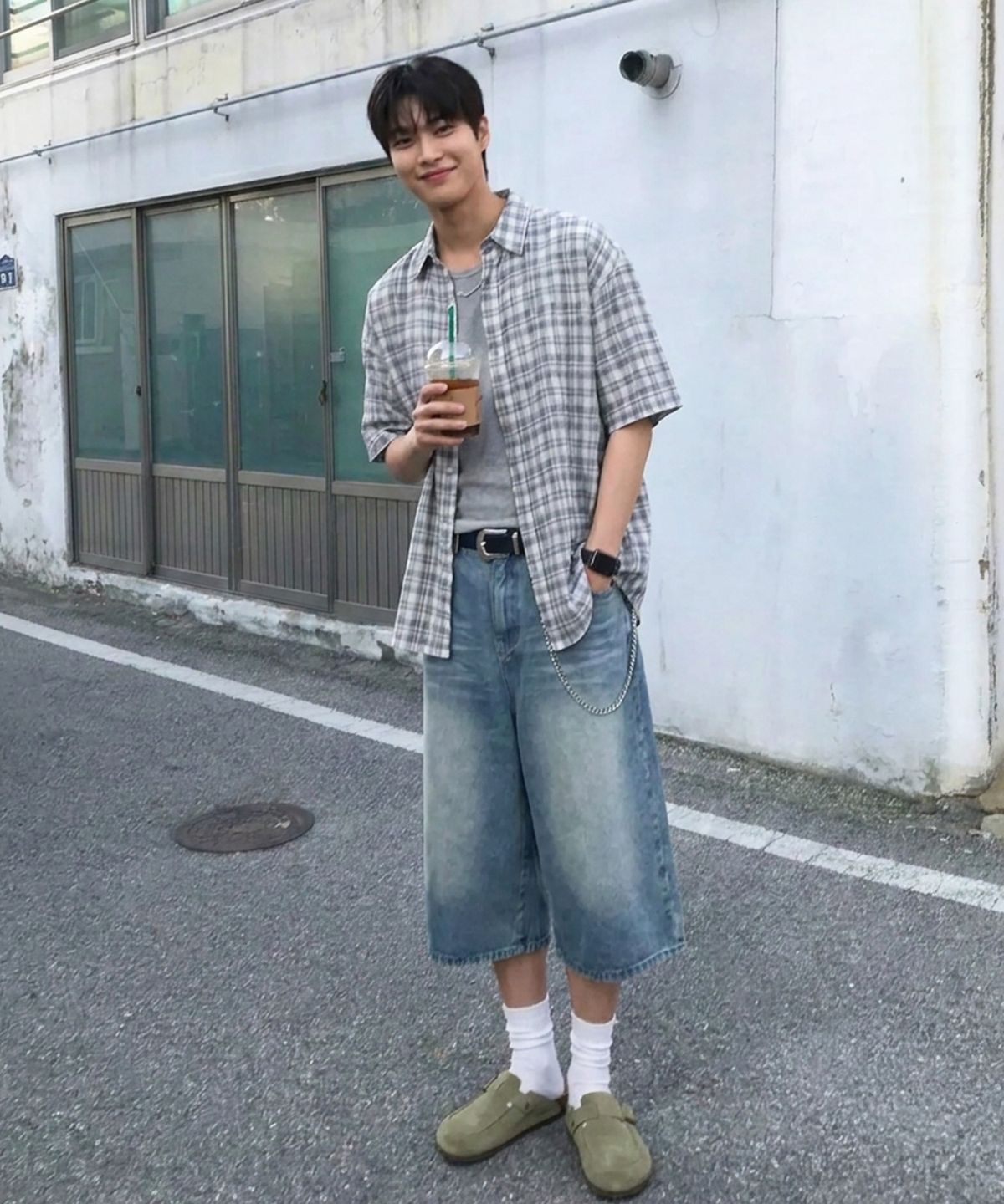 굿라이프웍스(GLW) 데님 버뮤다 팬츠 블루