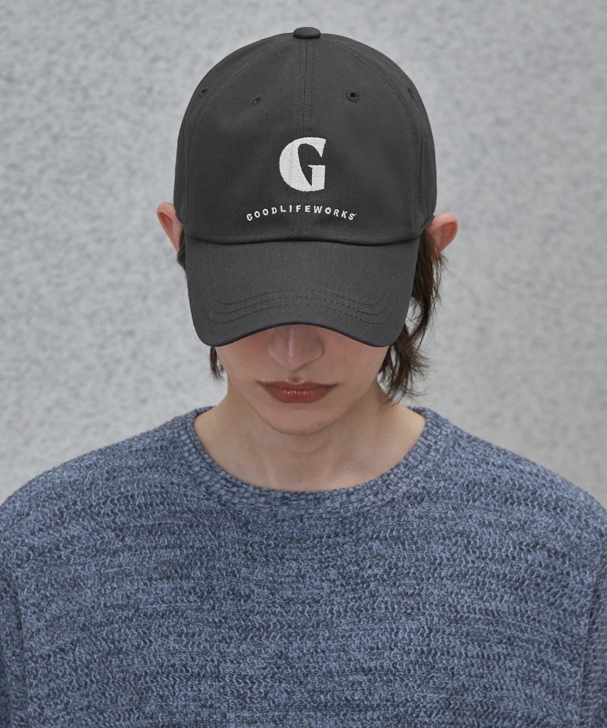 굿라이프웍스(GLW) G 아치 로고 캡 차콜