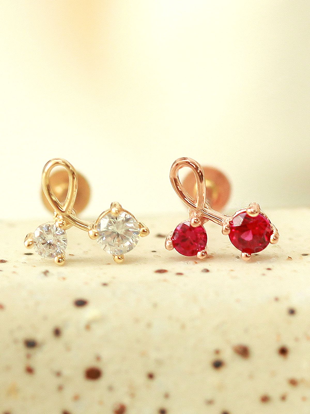 미니멀피어싱(MINIMALPIERCING) 14K 인터널 앵두 큐빅 라블렛 피어싱