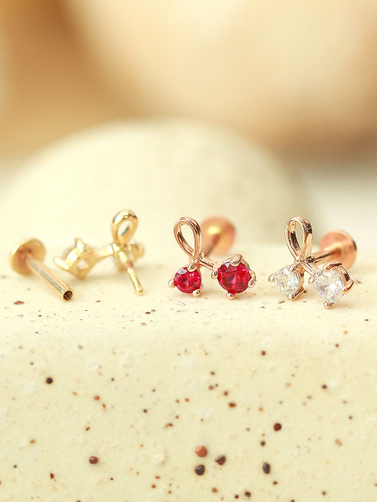 미니멀피어싱(MINIMALPIERCING) 14K 인터널 앵두 큐빅 라블렛 피어싱