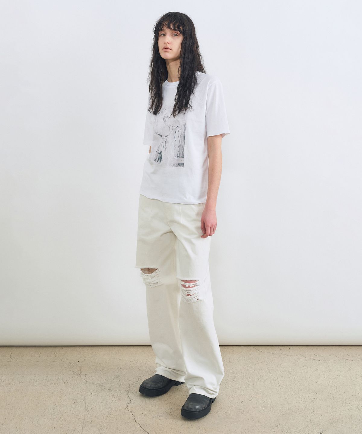 인사일런스 우먼(INSILENCE WOMEN) 디스트레스드 핀턱 데님 WHITE