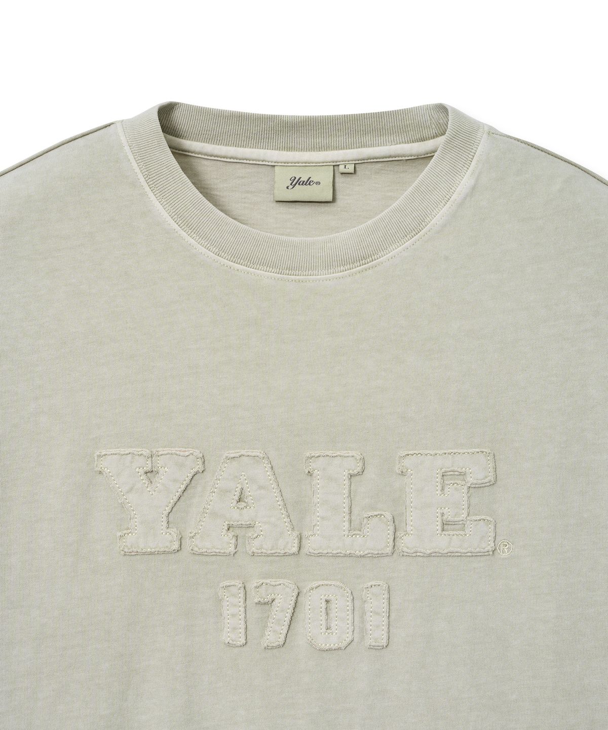 예일(YALE) 피그먼트 아플리케 티셔츠_아이보리