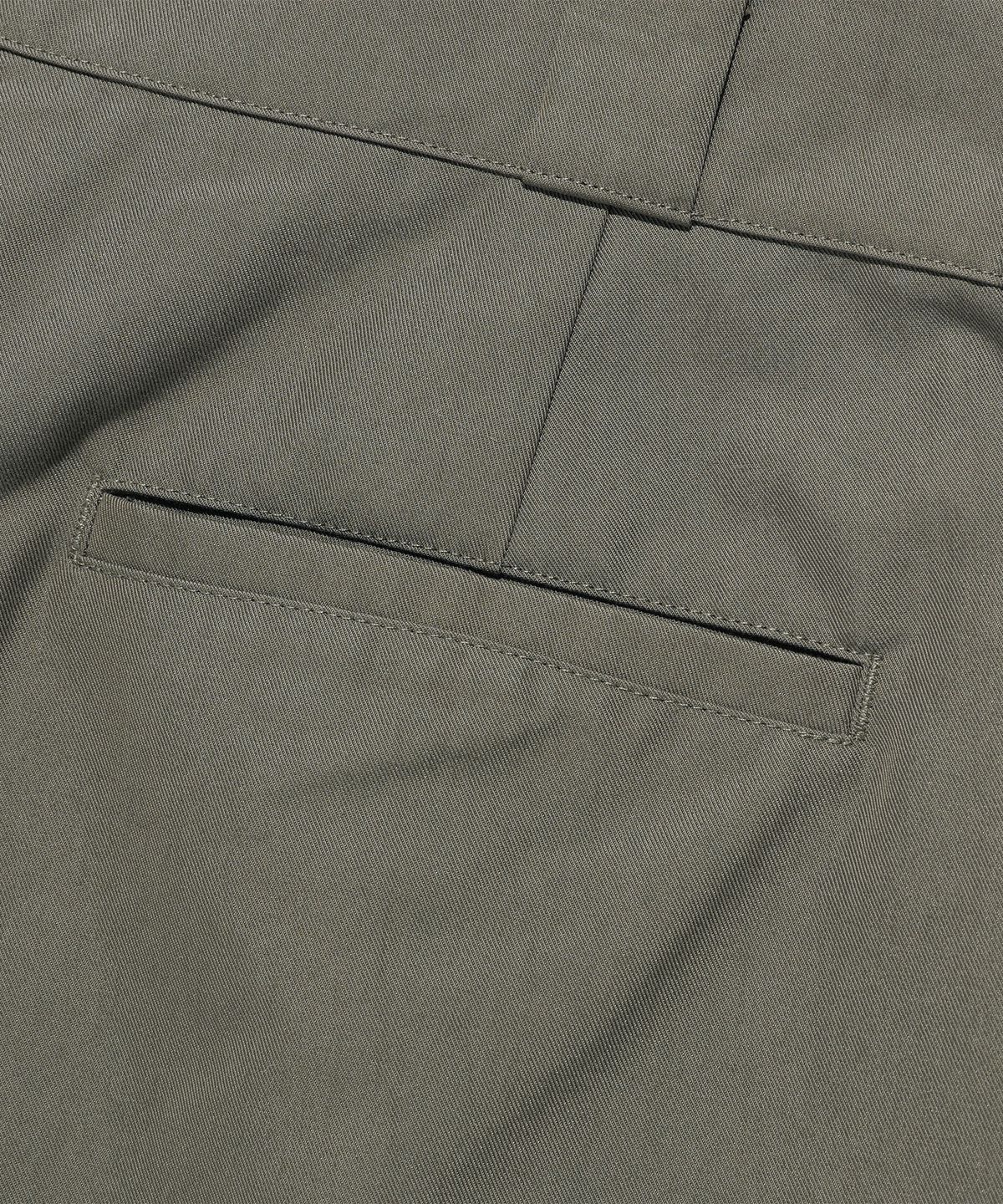 나이스고스트클럽(NICEGHOSTCLUB) BERMUDAS TWO TUCK WORK SHORTS_BROWN(NG2FMUPA61A)