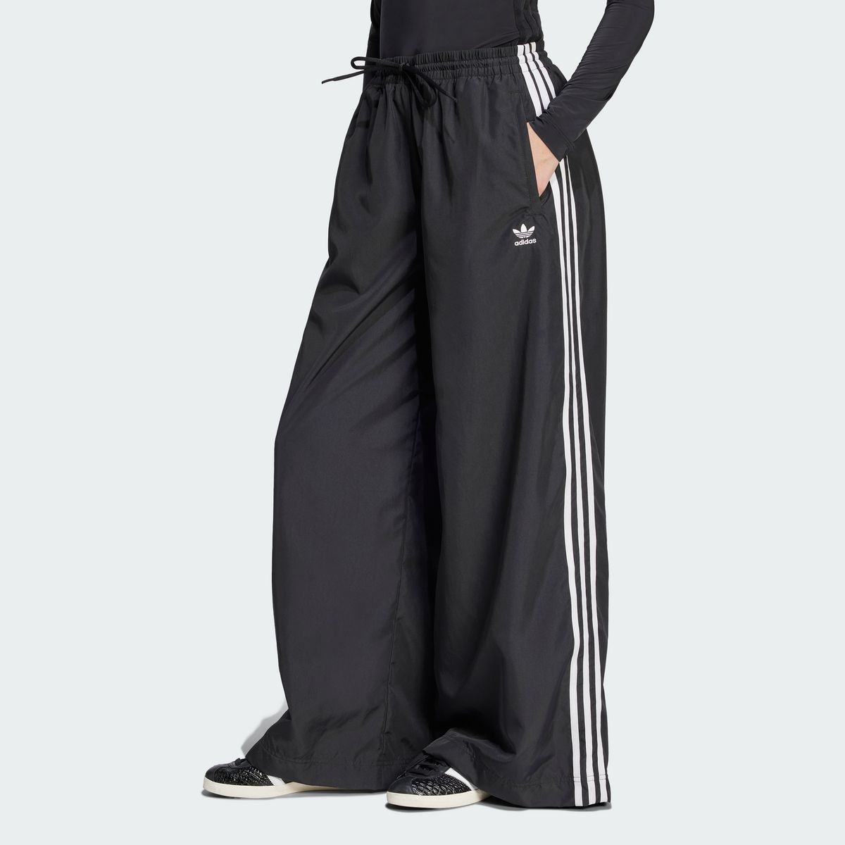 아디다스(ADIDAS) ADILENIUM 시즌 3 오버사이즈 트랙 팬츠 JD3390