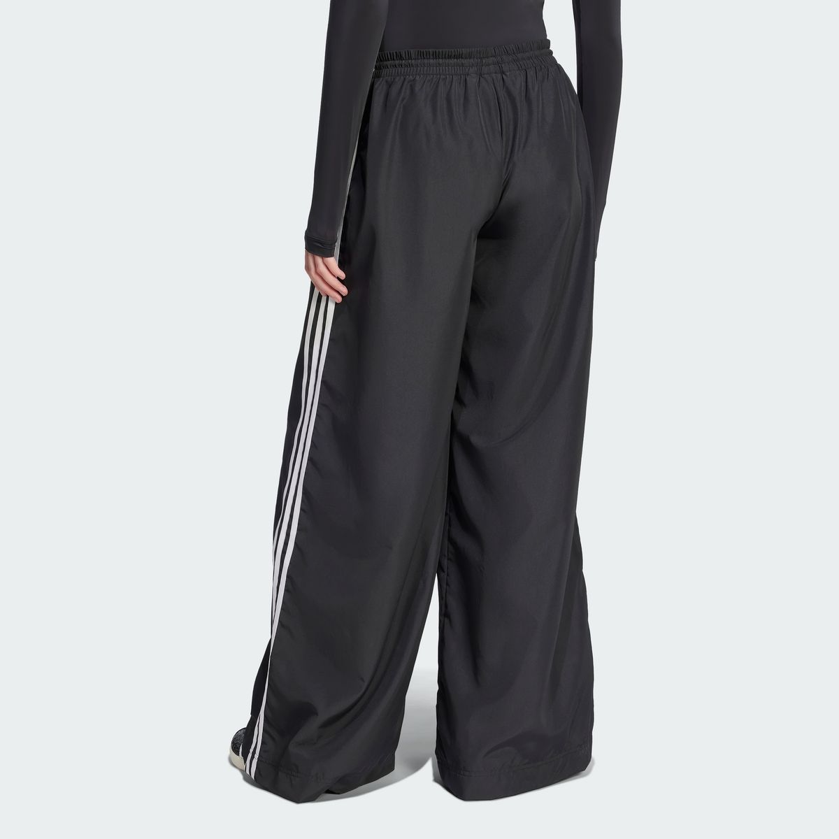 아디다스(ADIDAS) ADILENIUM 시즌 3 오버사이즈 트랙 팬츠 JD3390
