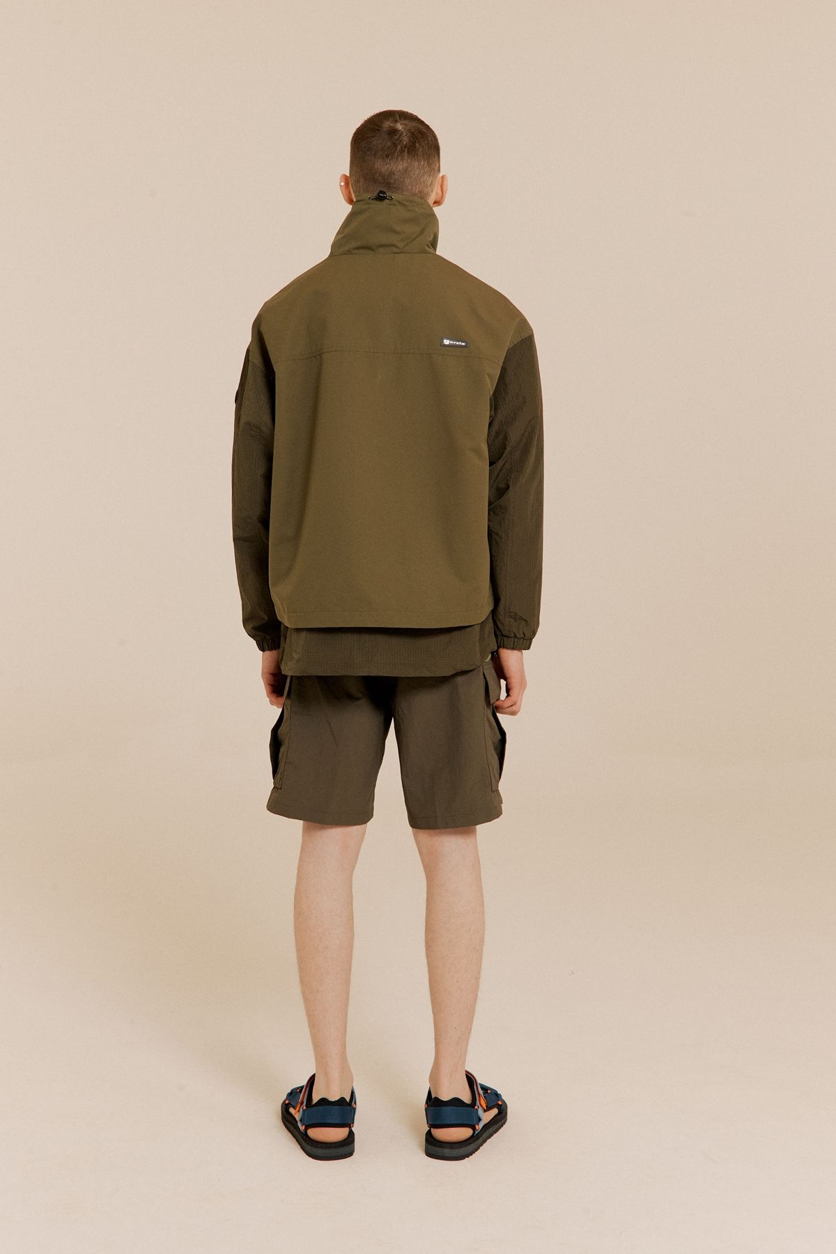 아부가르시아(ABU GARCIA) 캠퍼 레코드 자켓 KHAKI