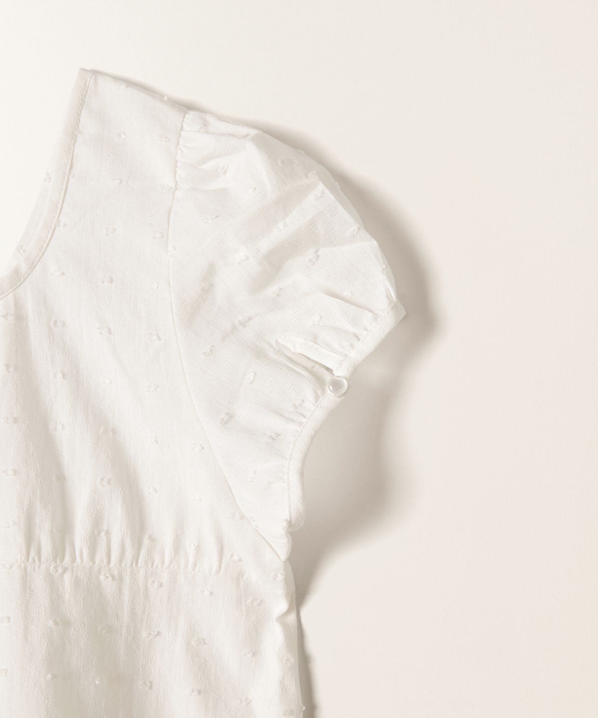 튜드먼트(TTUDEMENT) POLKA DOT PUFF SLEEVE BLOUSE WHITE