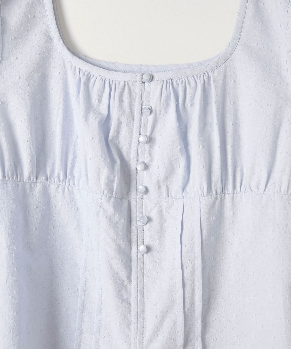 튜드먼트(TTUDEMENT) POLKA DOT PUFF SLEEVE BLOUSE LIGHT BLUE