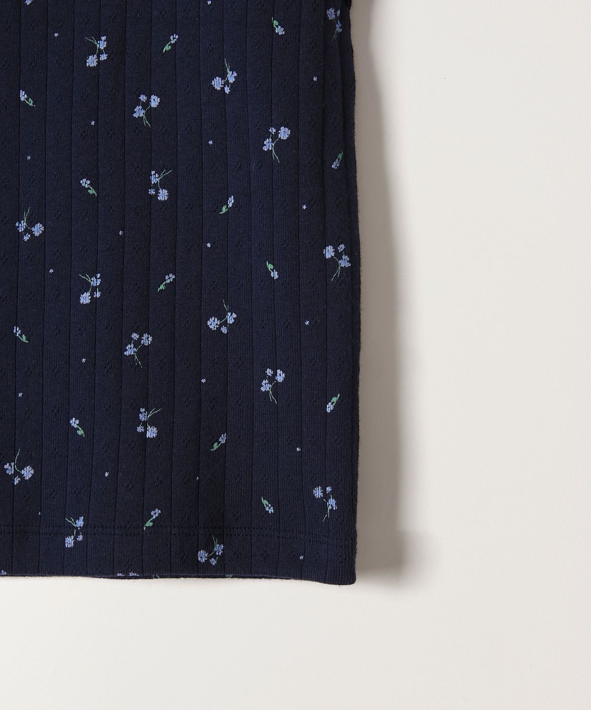 튜드먼트(TTUDEMENT) BLOOMING FLOWER TEE NAVY