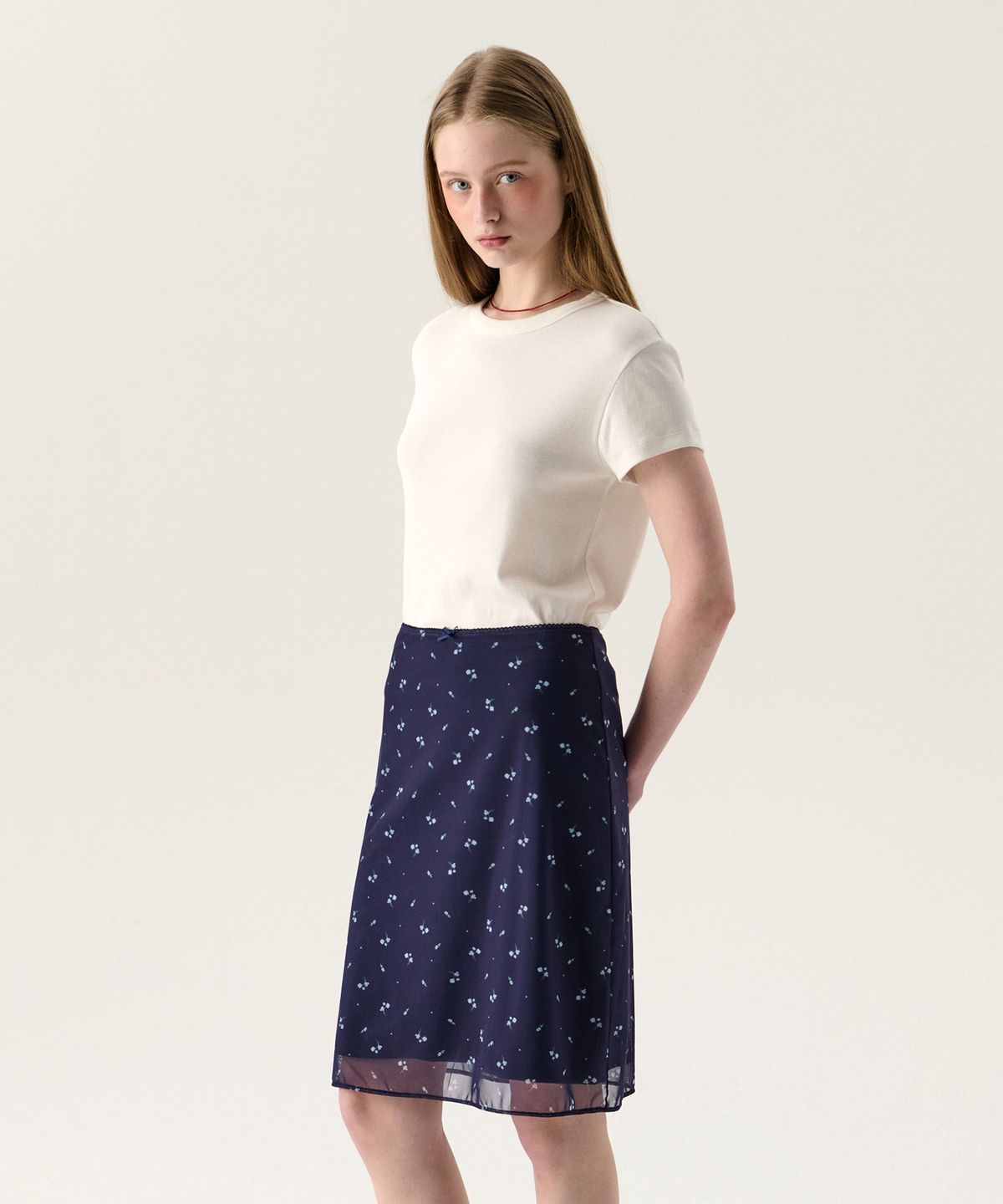 튜드먼트(TTUDEMENT) BLOOMING FLOWER MIDI SKIRT NAVY