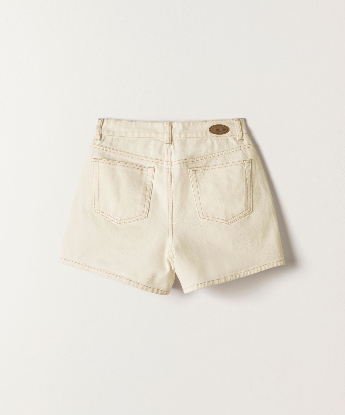 튜드먼트(TTUDEMENT) ESSENTIAL DENIM SHORTS ECRU