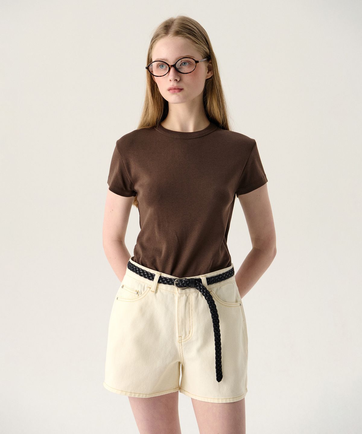 튜드먼트(TTUDEMENT) ESSENTIAL DENIM SHORTS ECRU