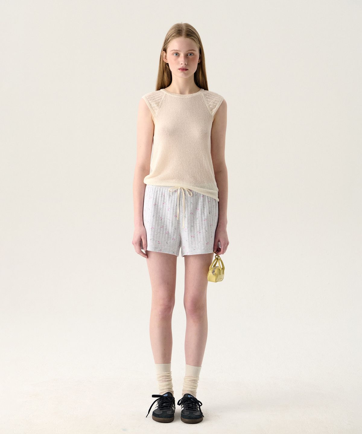 튜드먼트(TTUDEMENT) BLOOMING FLOWER SHORTS MELANGE GREY
