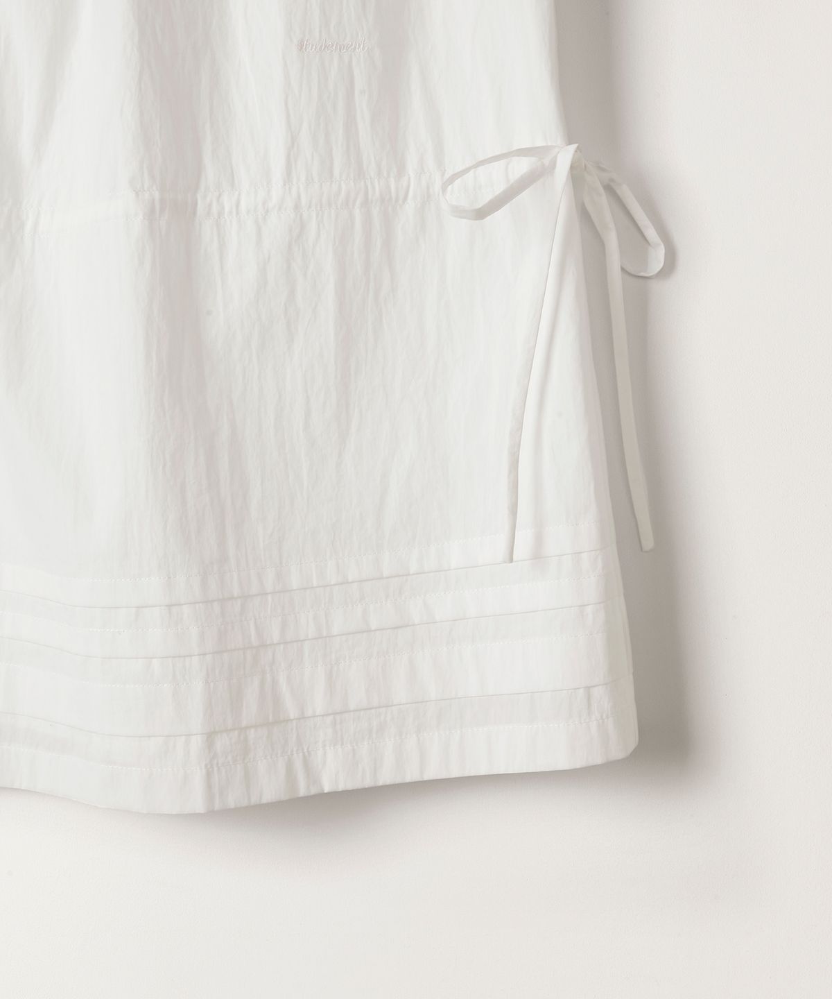 튜드먼트(TTUDEMENT) SHIRRING BABY DOLL DRESS WHITE