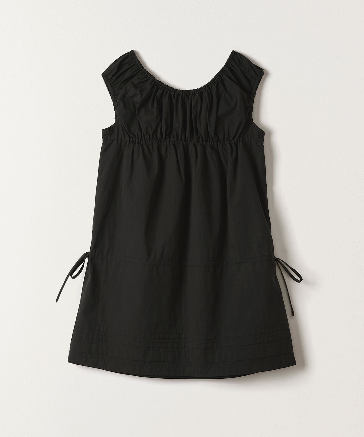 튜드먼트(TTUDEMENT) SHIRRING BABY DOLL DRESS BLACK