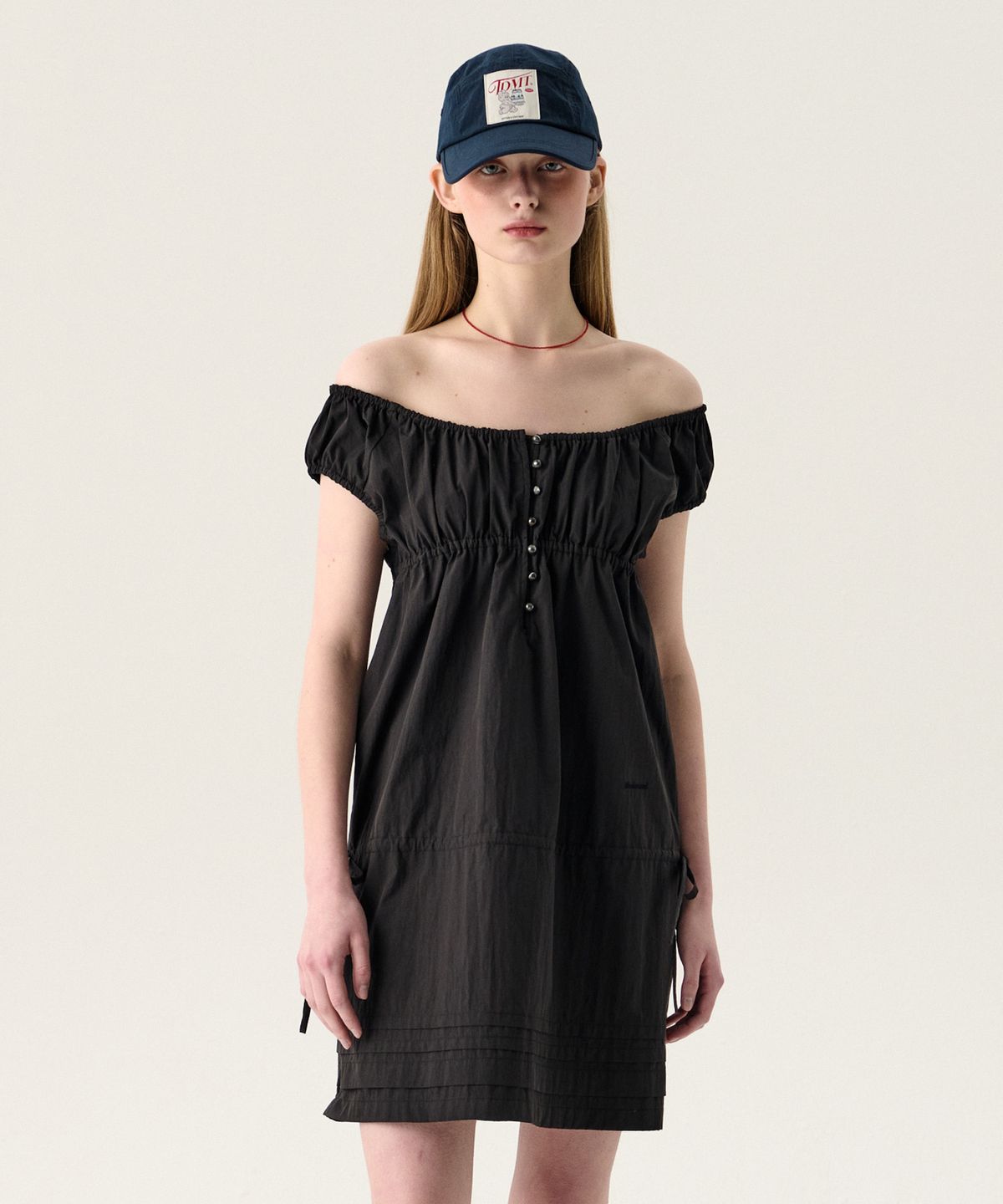 튜드먼트(TTUDEMENT) SHIRRING BABY DOLL DRESS BLACK