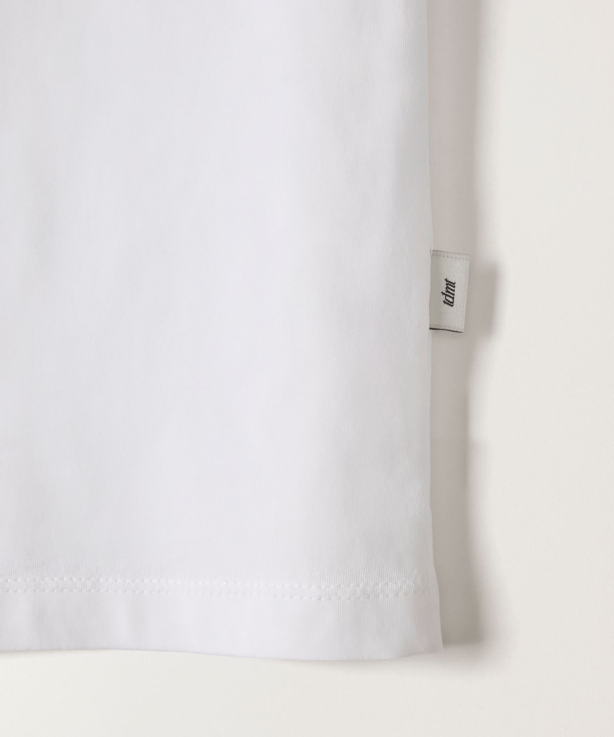 튜드먼트(TTUDEMENT) TTUDEMENT MARKET TEE WHITE