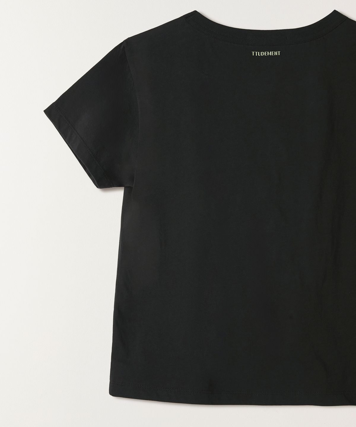 튜드먼트(TTUDEMENT) TTUDEMENT MARKET TEE BLACK