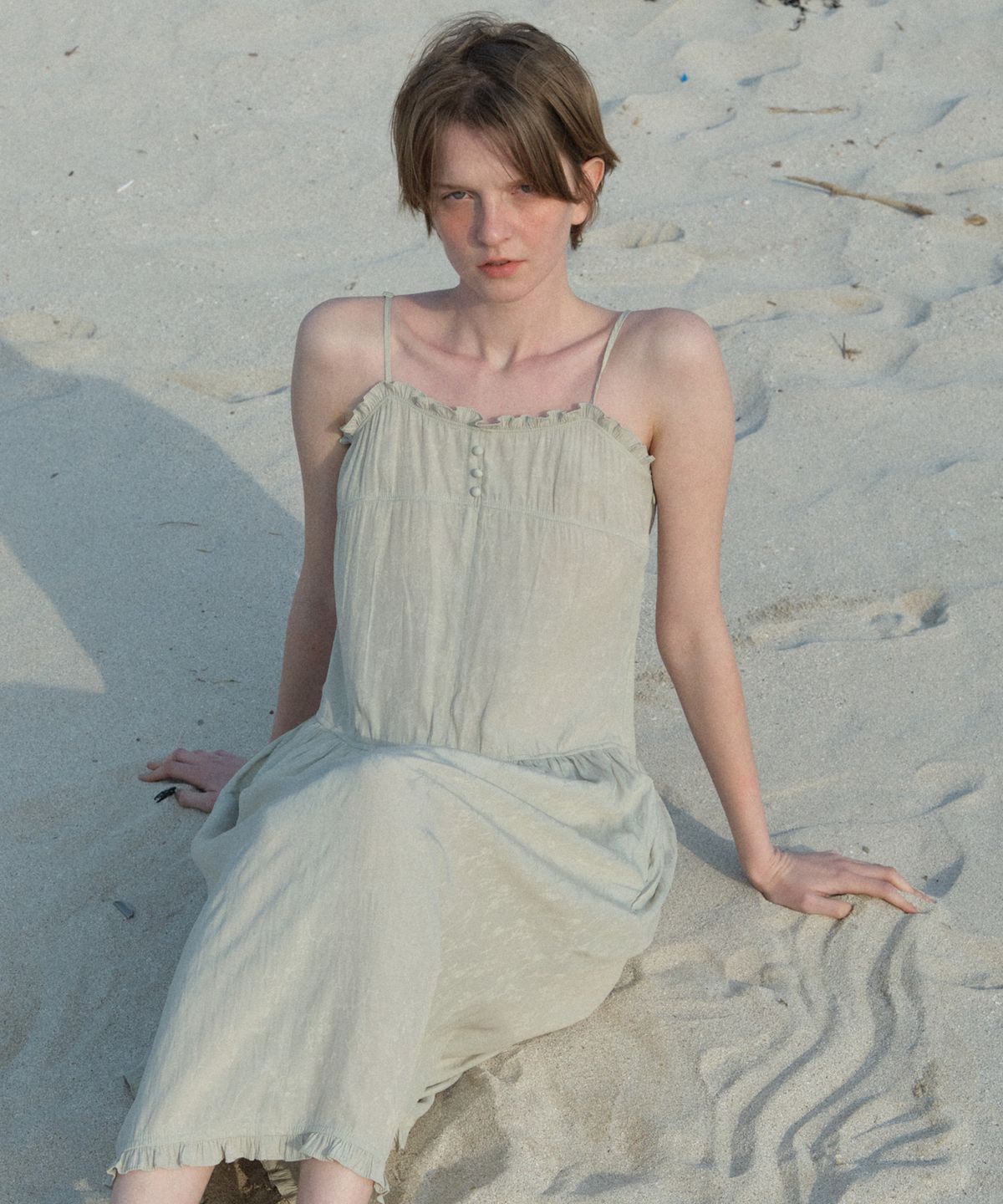 튜드먼트(TTUDEMENT) SATIN STRAP MIDI DRESS MINT