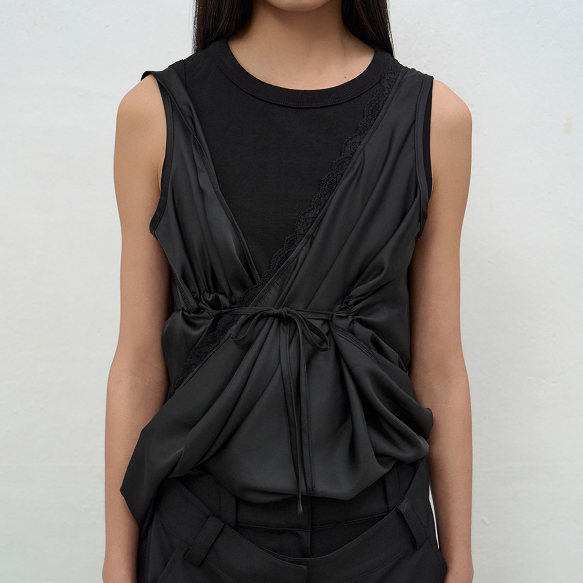 엘씨디씨티엠(LCDC™) SHIRRING SLEEVELESS DRESS (BLACK)