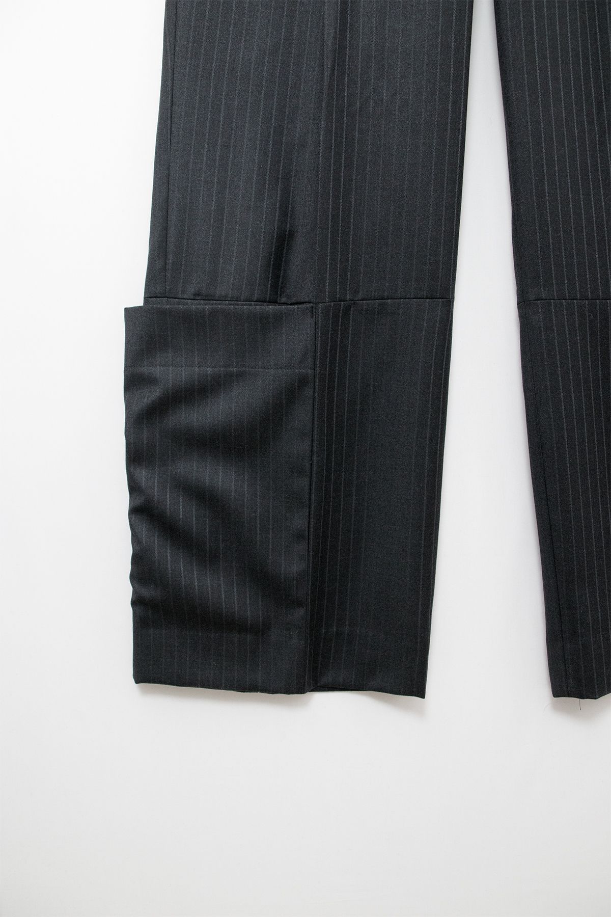 래깅툴즈(LAGGINGTOOLS) Calf Wrap Pants_____deep charcoal (dead stock fabric)