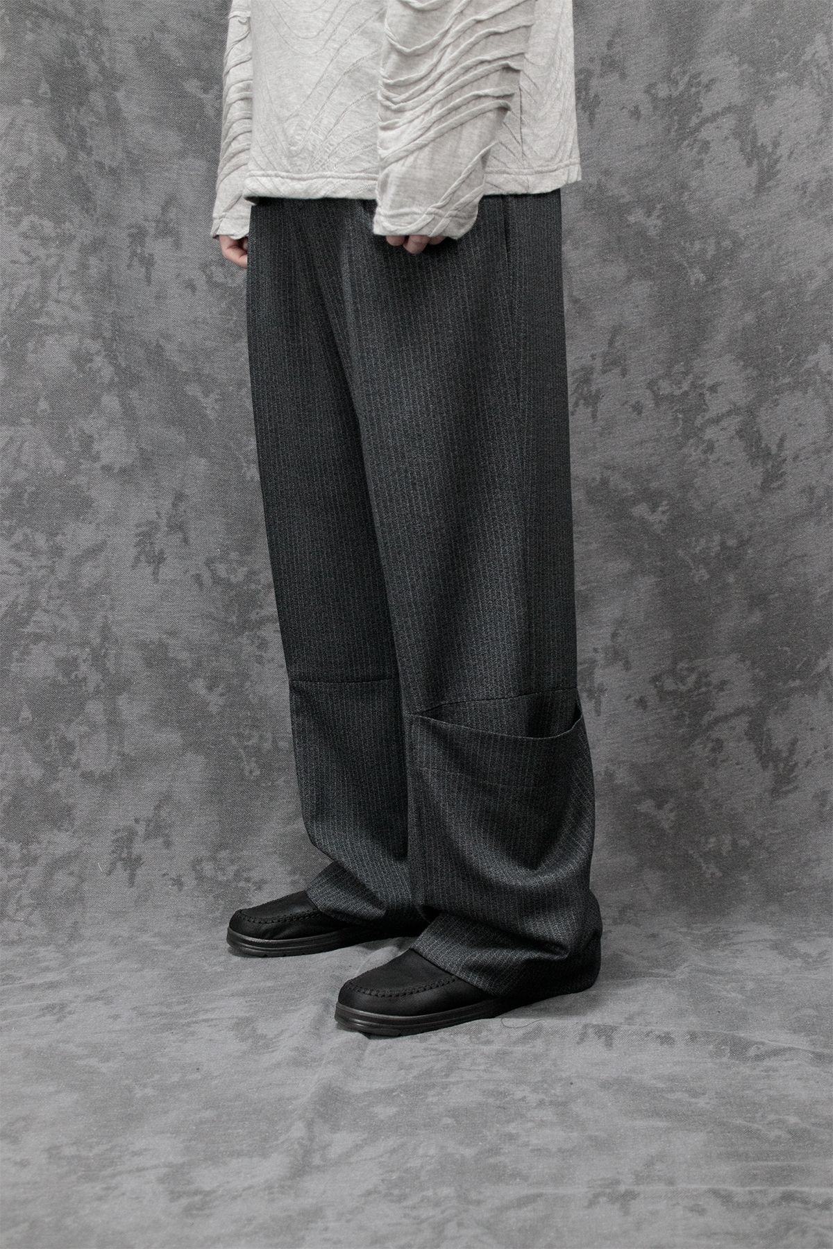 래깅툴즈(LAGGINGTOOLS) Calf Wrap Pants_____grain black (dead stock fabric)