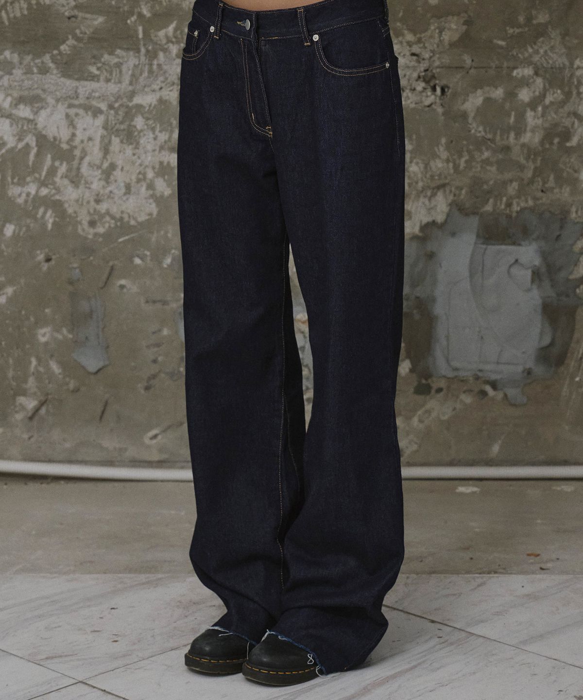 에르에르(ERER) Washed Bootcut Denim Pants Indigo