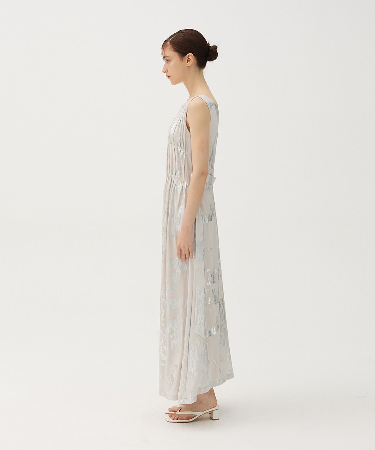므아므(MMAM) Maxi doodle pleated dress