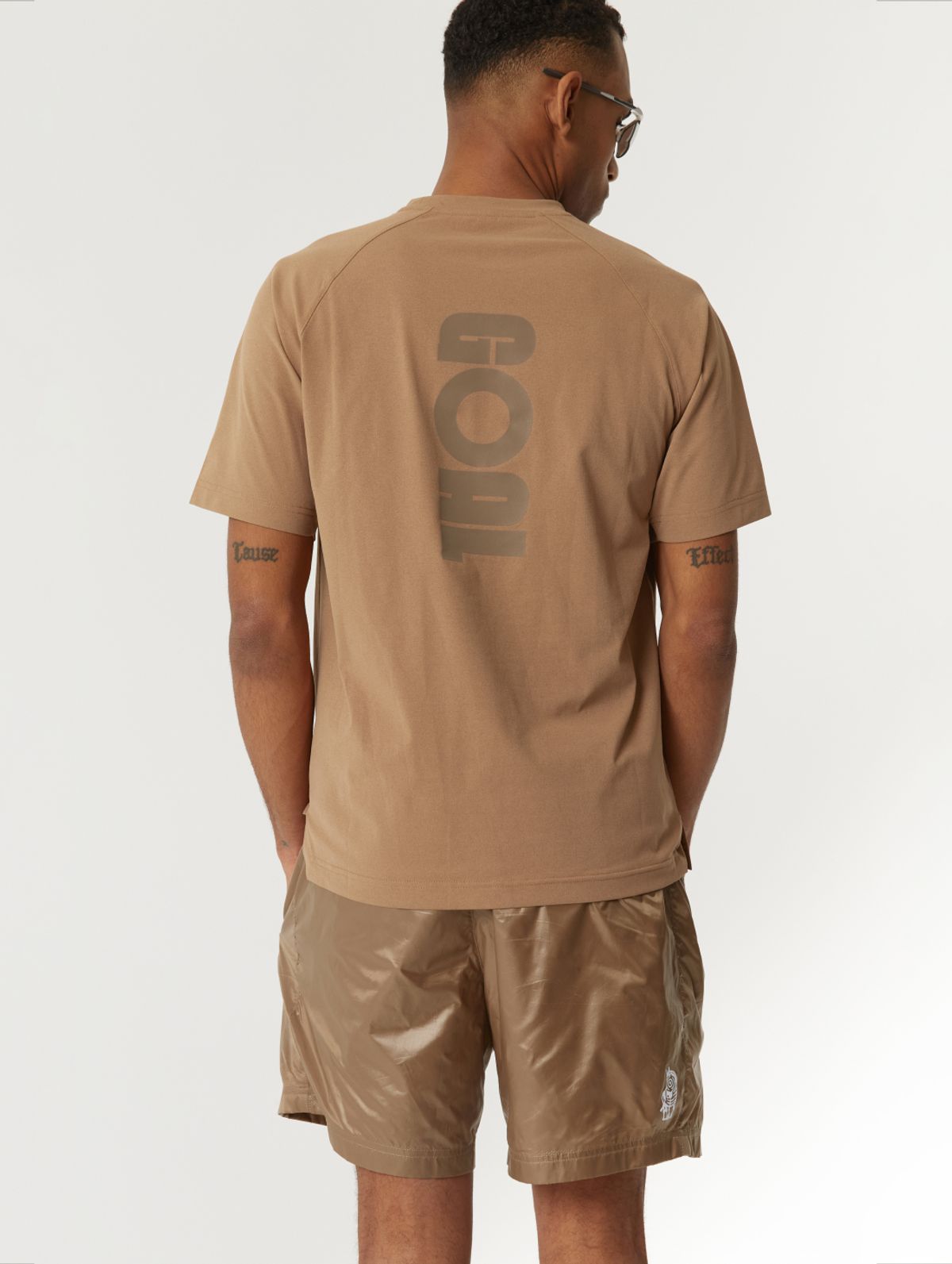 골스튜디오(GOALSTUDIO) GLOSSY MESH LINED SHORTS-BROWN