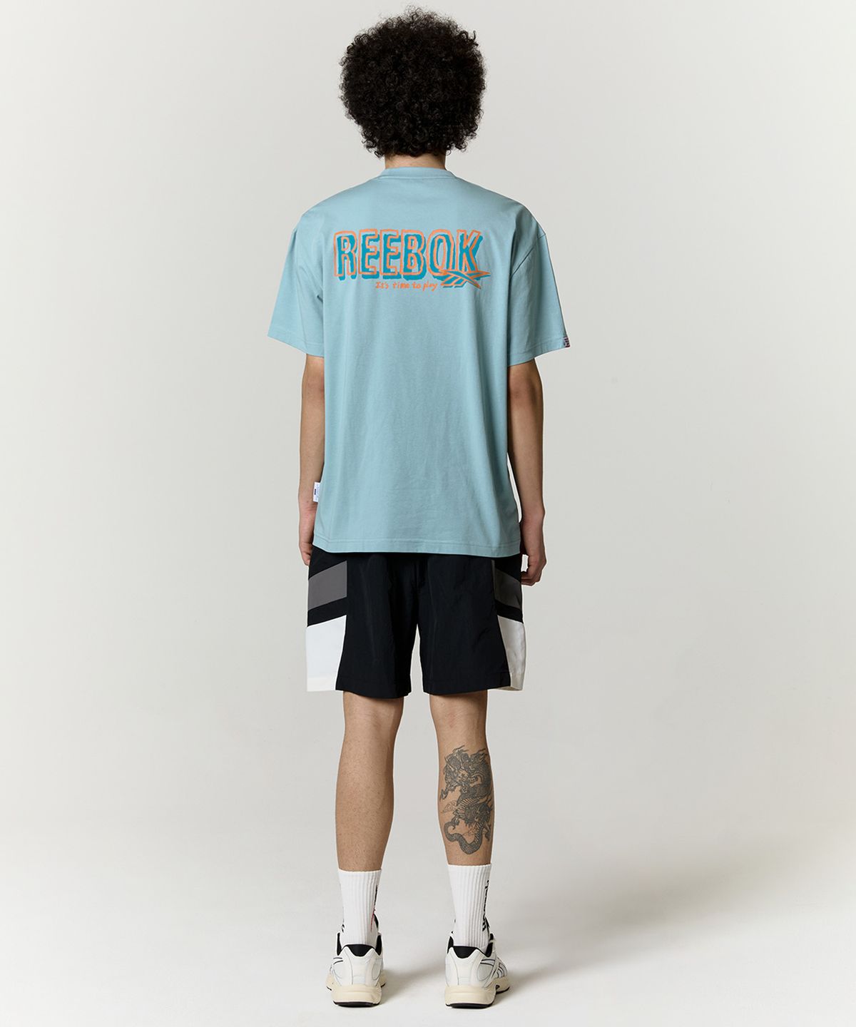 리복(REEBOK) 아이스코튼 그래픽 티셔츠 - 스카이