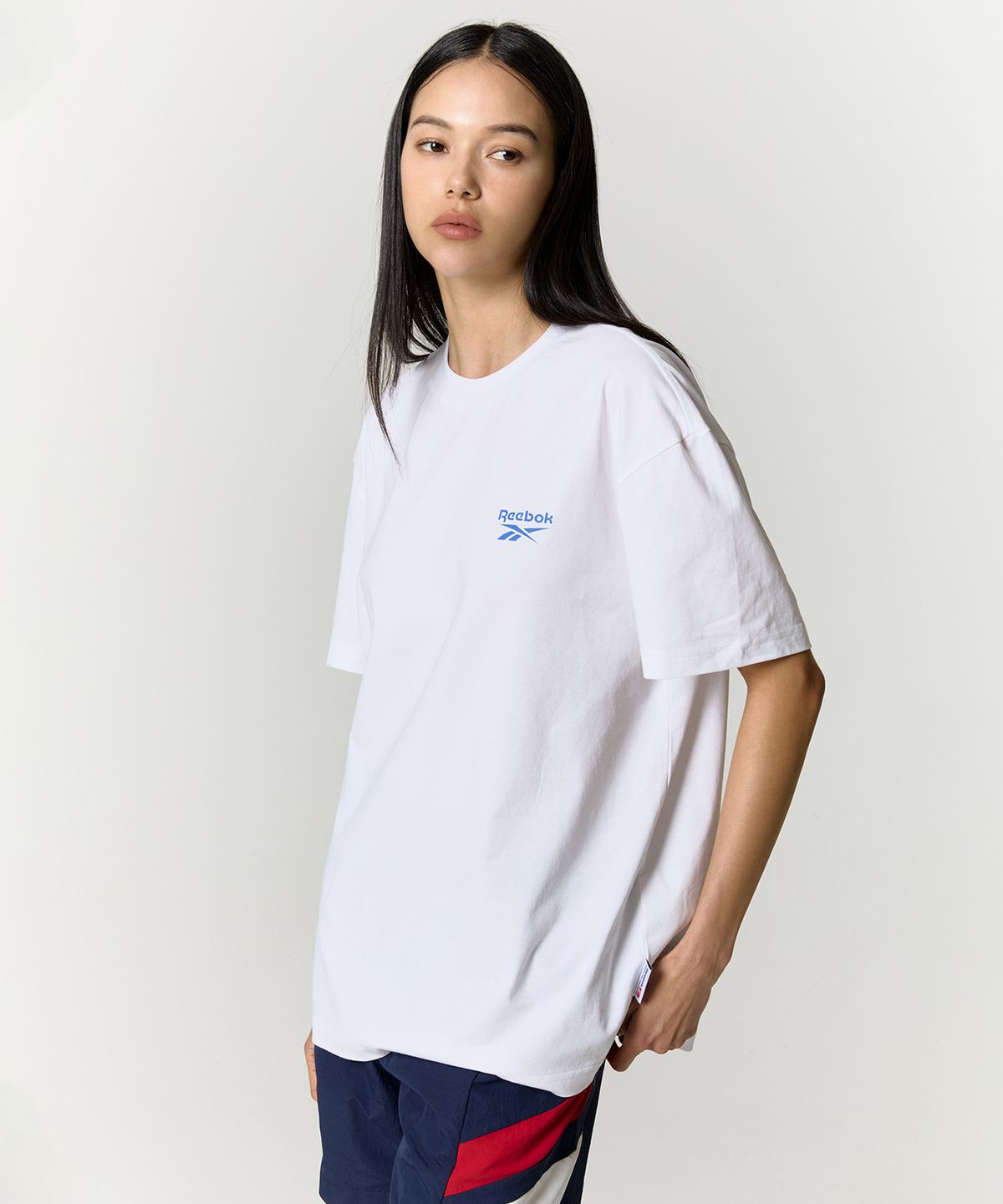리복(REEBOK) 아이스코튼 그래픽 티셔츠 - 화이트