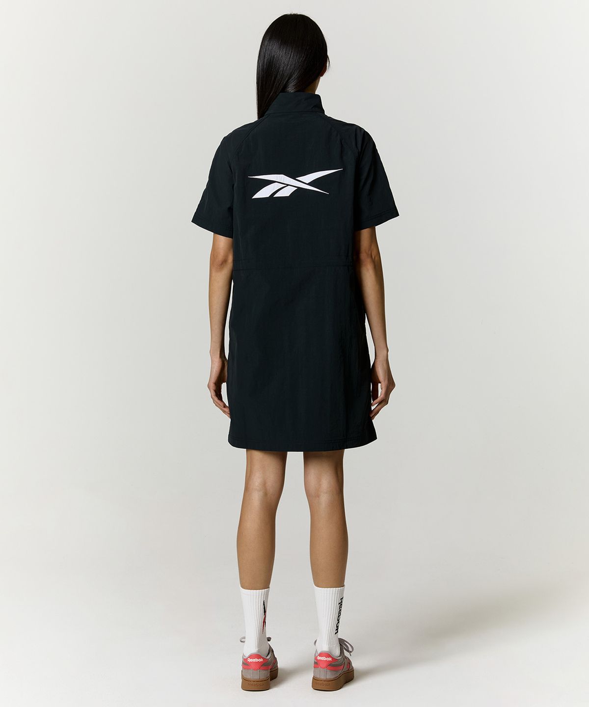 리복(REEBOK) 반팔 아노락 원피스 (W) - 블랙