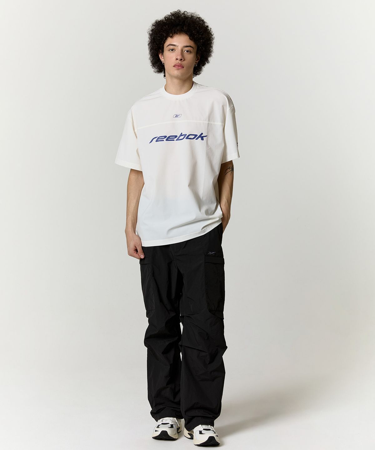 리복(REEBOK) 메쉬 우븐 티셔츠 - 화이트