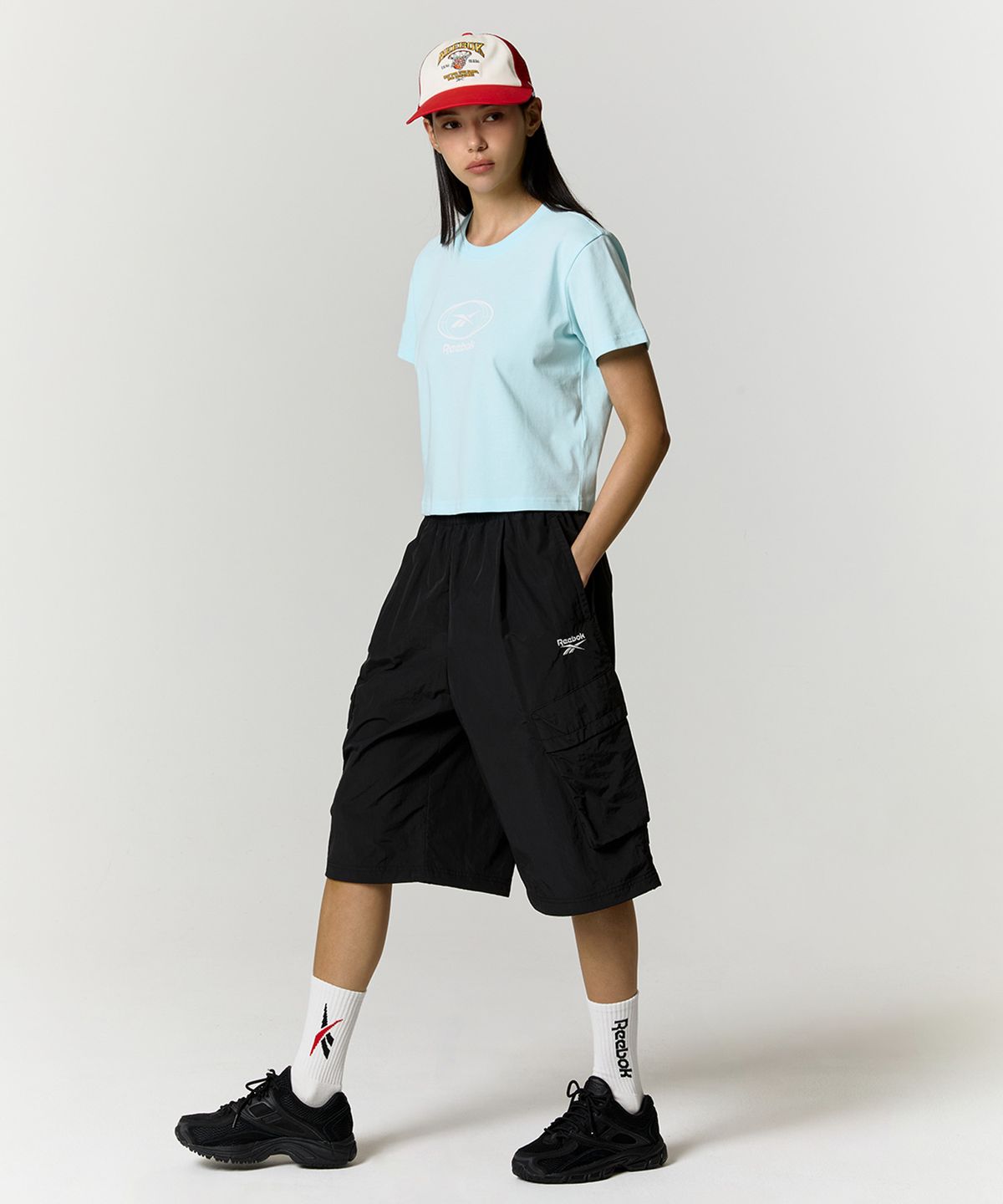 리복(REEBOK) 나일론 버뮤다 카고 쇼츠 - 블랙