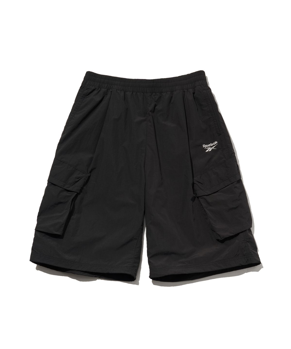 리복(REEBOK) 나일론 버뮤다 카고 쇼츠 - 블랙
