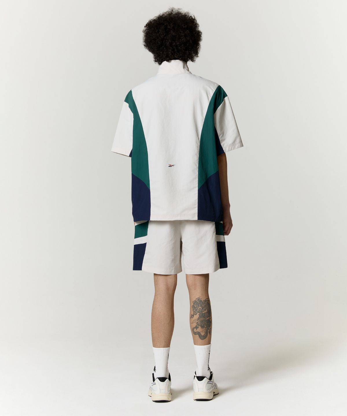 리복(REEBOK) DNA 쇼츠 - 에크루