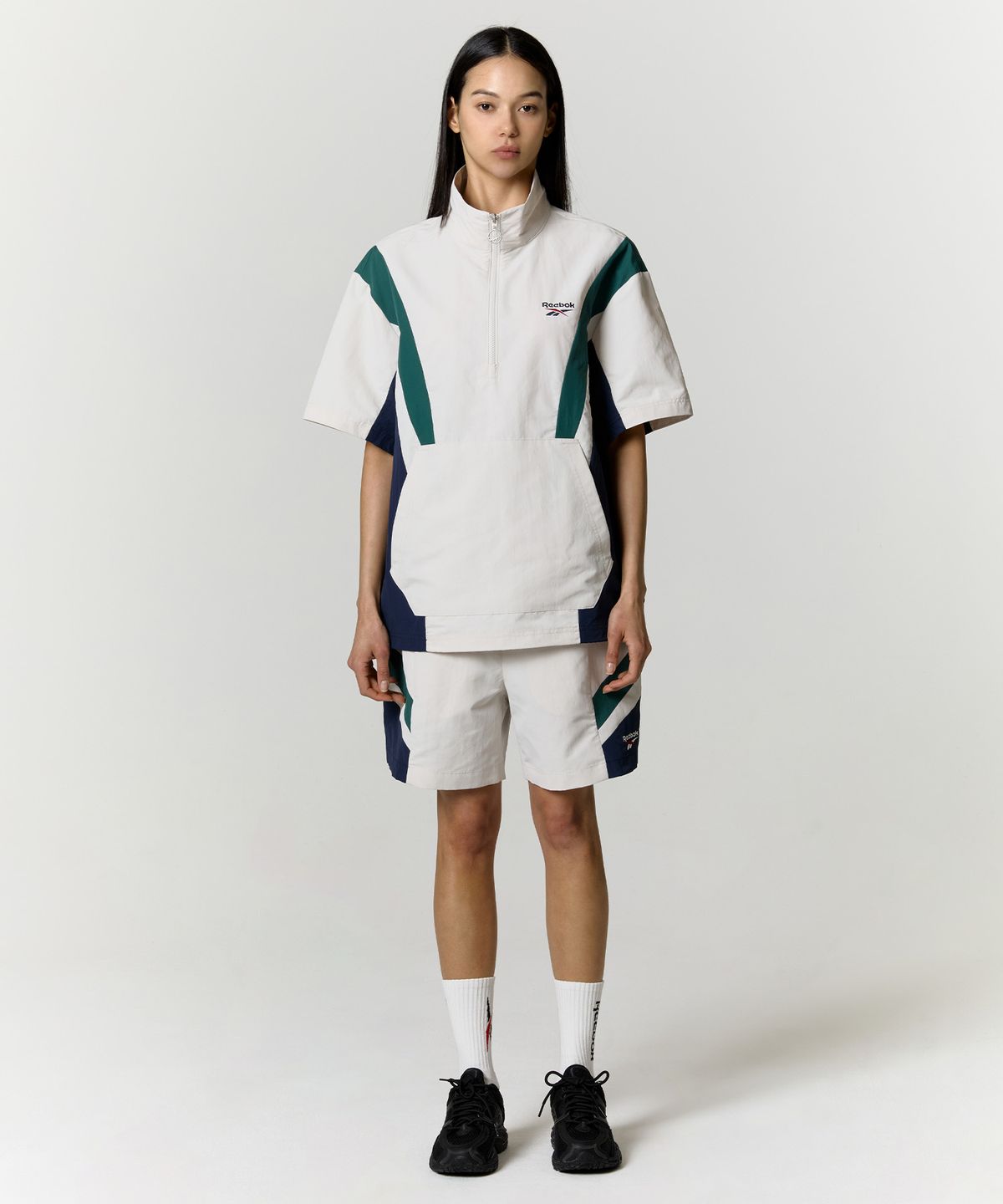 리복(REEBOK) DNA 쇼츠 - 에크루